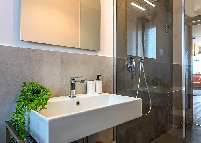 Metro Molinette - Skyline Prime 8th Floor - Grandmaison